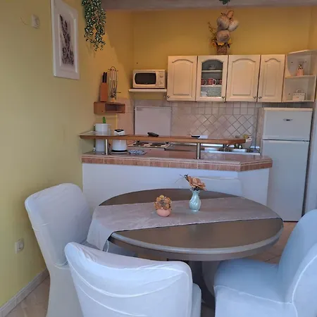 Gordana - Two Bedroom With Balcony And Sea View Daire
