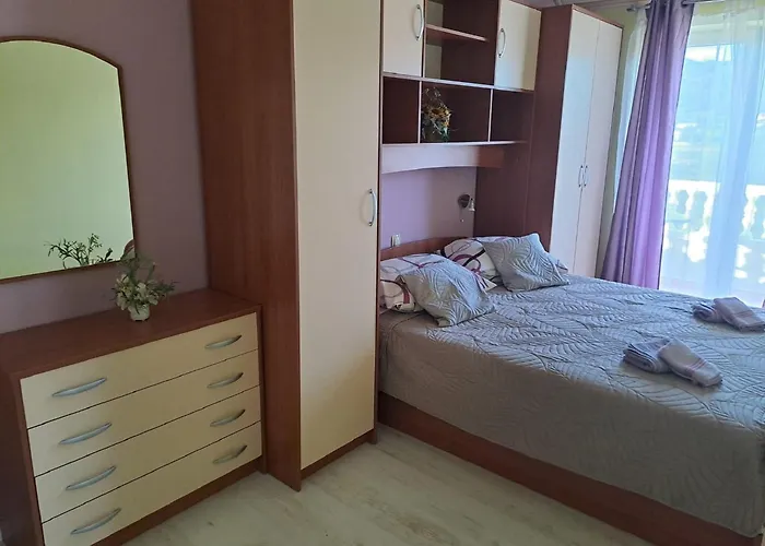 Daire Gordana - Two Bedroom With Balcony And Sea View