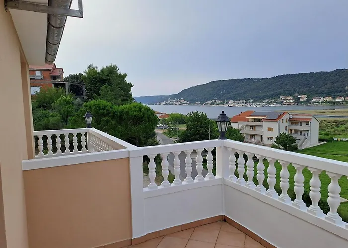 Gordana - Two Bedroom With Balcony And Sea View *