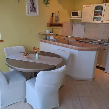 Gordana - Two Bedroom With Balcony And Sea View Rab Town