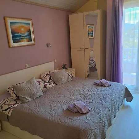 Gordana - Two Bedroom With Balcony And Sea View Apartment Rab Town